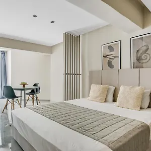 Sanders Crystal Apartament Larnaca